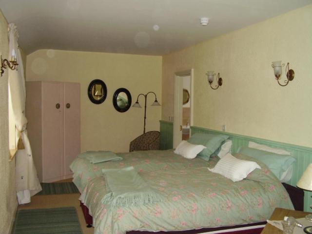 Glenboy Country Accommodation Oldcastle Exterior foto