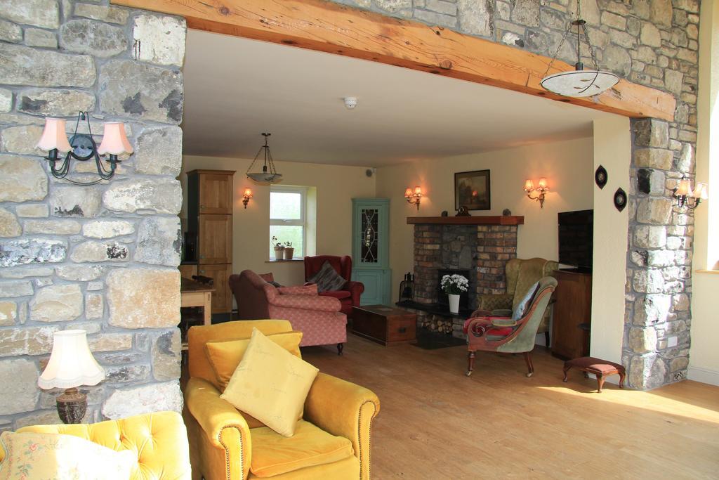 Glenboy Country Accommodation Oldcastle Exterior foto